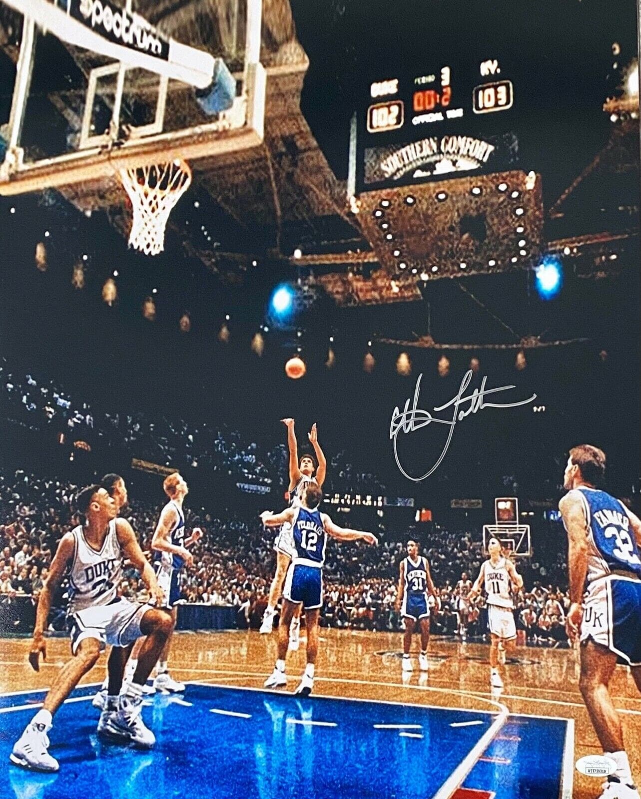 Photo 16x20-christian-laettner-shot, supplier stock photo