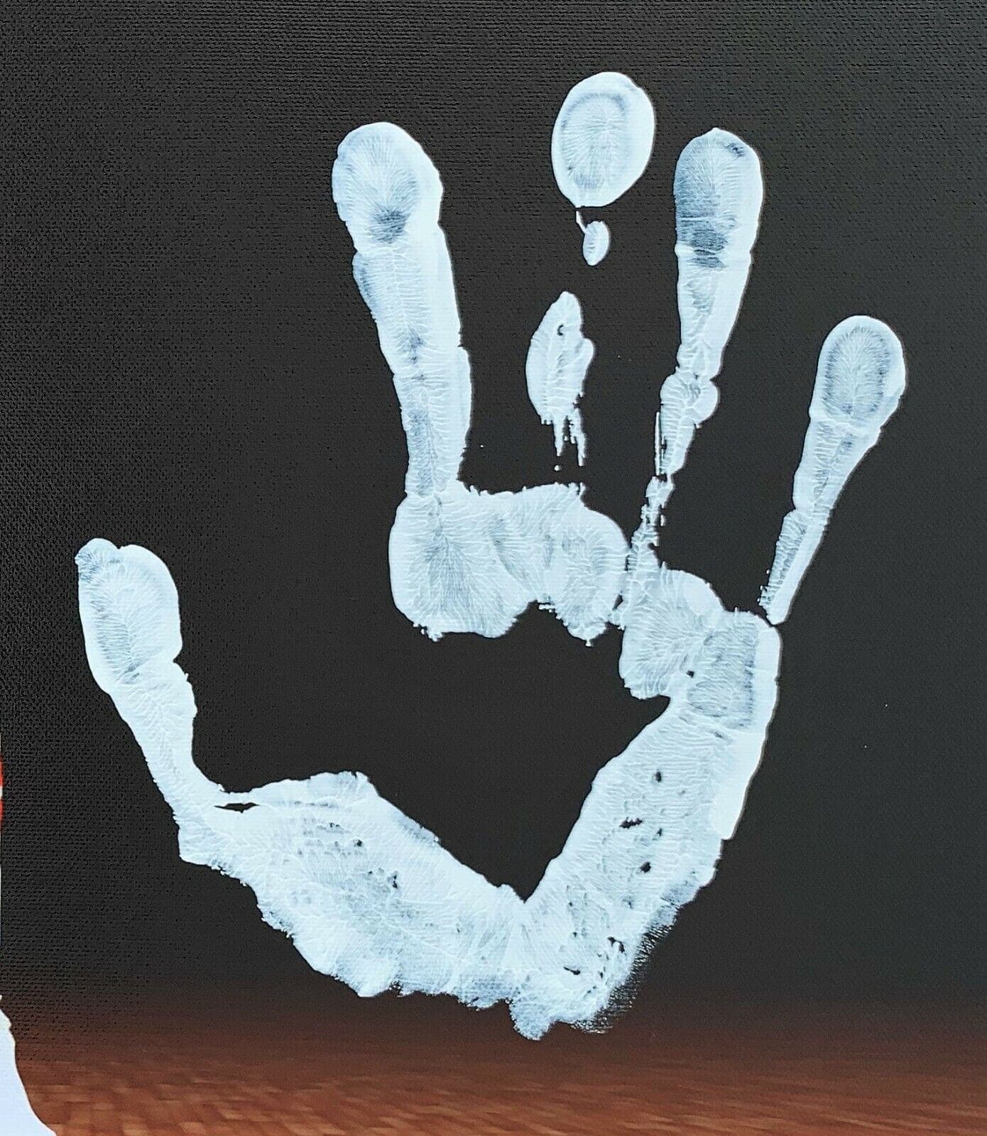 Julius Dr. J Erving Handprint Unstretched 20×36 Canvas Signed JSA Z65915 Julius Erving Canvas 20x36-dr-handprint-unstretched-20-36-z65915, Philadelphia 76ers, view 3, supplier stock photo