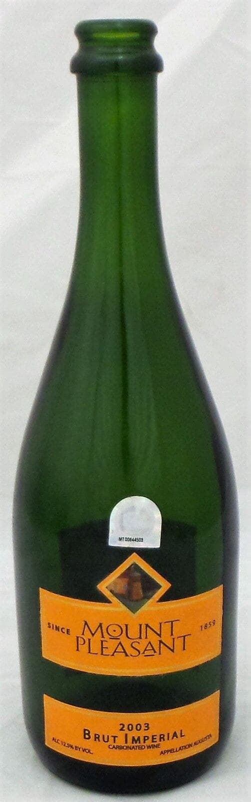 Houston Astros 2005 Winning NLCS GAME 6 Champagne Bottle MLB Authenti MT00644503 Ball 2005-winning-nlcs-game-6-champagne, Houston Astros, supplier stock photo