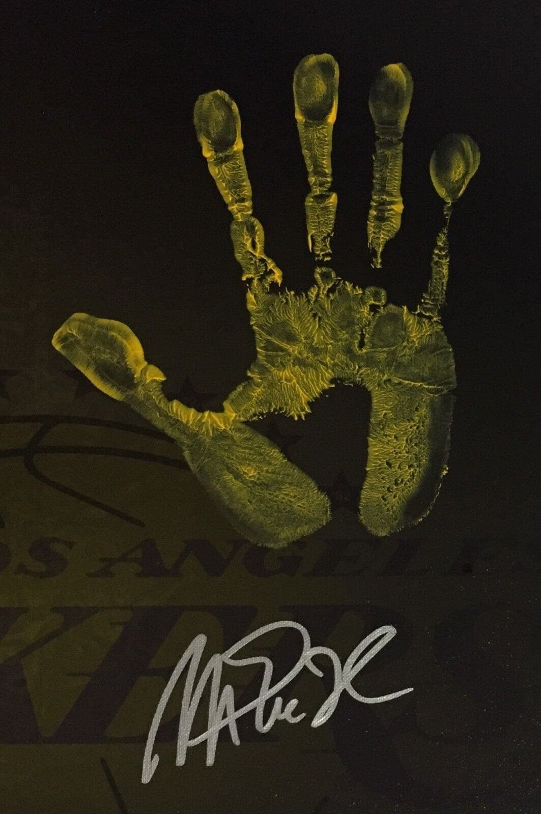 Magic Johnson Handprint Unstretched 20×36 Canvas Layup – Signed – JSA Z05703 Magic Johnson Canvas 20x36-handprint-unstretched-20-36-layup-z05703, Los Angeles Lakers, view 2, supplier stock photo