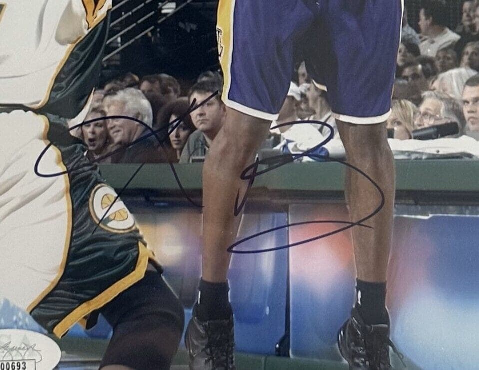 Kobe Bryant Signed Slabbed 8×10 Photo File Photo PSA/DNA Authenticated 84408597 Kobe Bryant Card 8x10-slabbed-8-10-file-84408597, Los Angeles Lakers, view 2, supplier stock photo