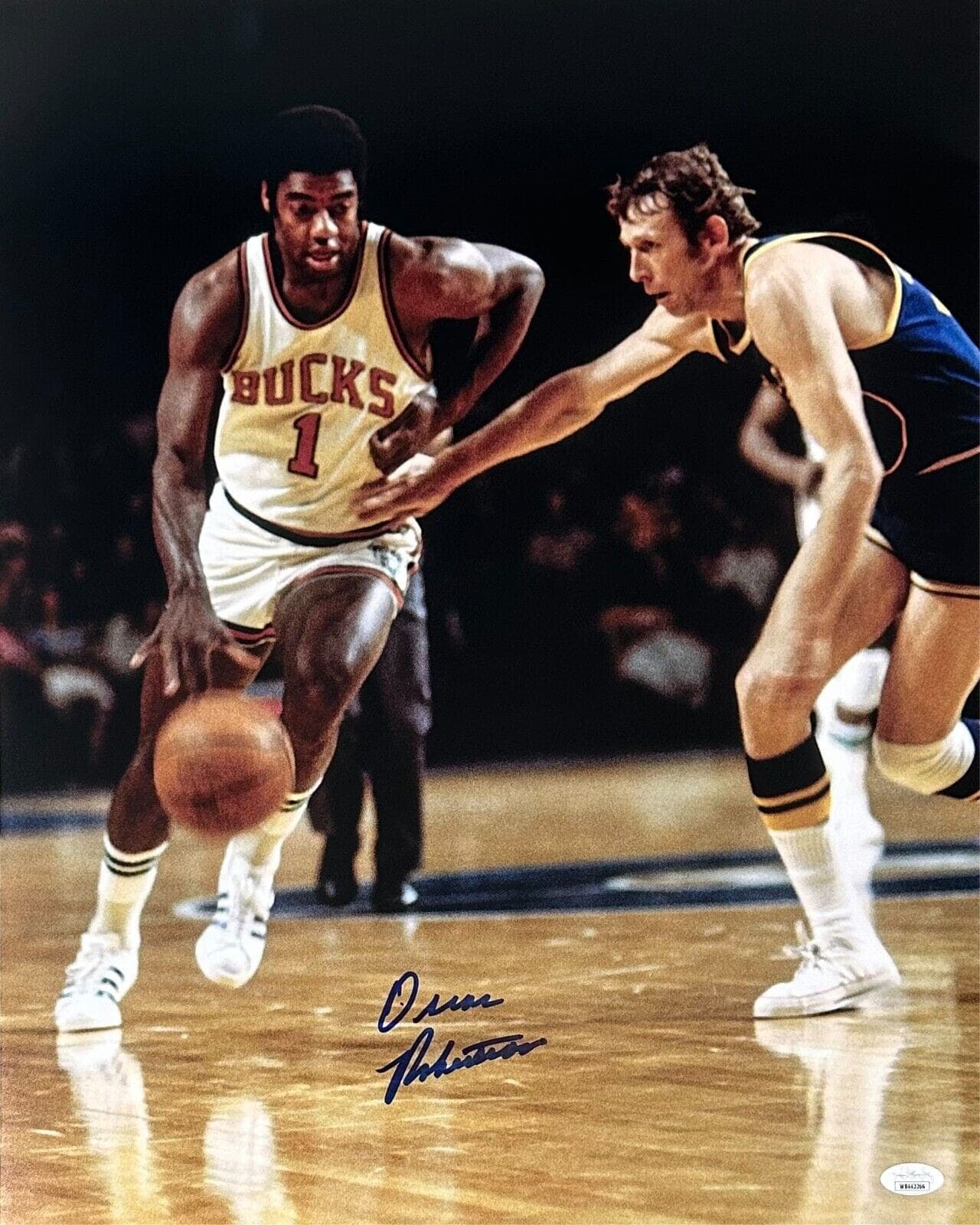 Oscar Robertson Signed Autographed Photo 16×20 JSA Authenticated 4 Oscar Robertson Photo 16x20-oscar-robertson-16-20-4, supplier stock photo