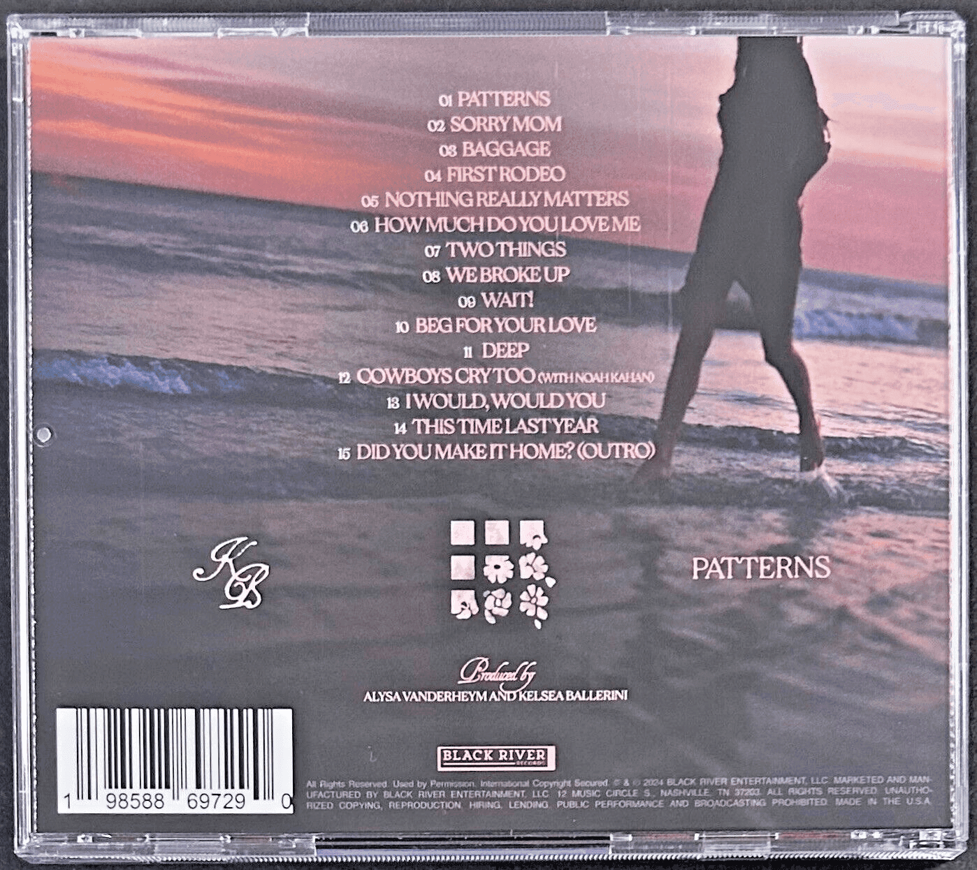 Kelsea Ballerini Signed Autographed Patterns CD Booklet Beckett Authenticated Kelsea Ballerini Other kelsea-ballerini-patterns-cd-booklet, view 2, supplier stock photo