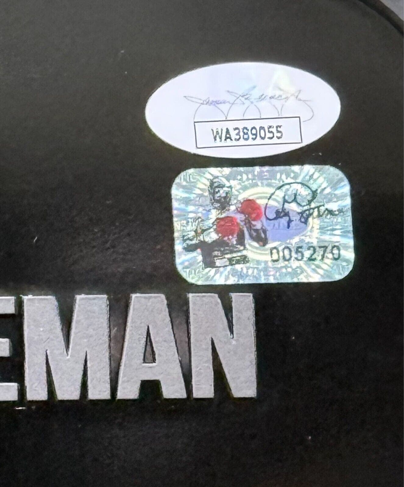 George Foreman Signed George Foreman Grill JSA & George Foreman Holo Authentic George Foreman Other george-foreman-grill-holo, view 2, supplier stock photo