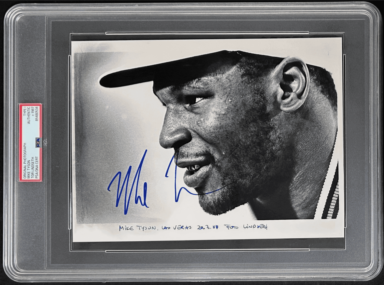 Mike Tyson Signed Original 1987 Type 1 Photograph PSA/DNA Tor Lindseth Mike Tyson Photo mike-tyson-original-1987-type-1, supplier stock photo