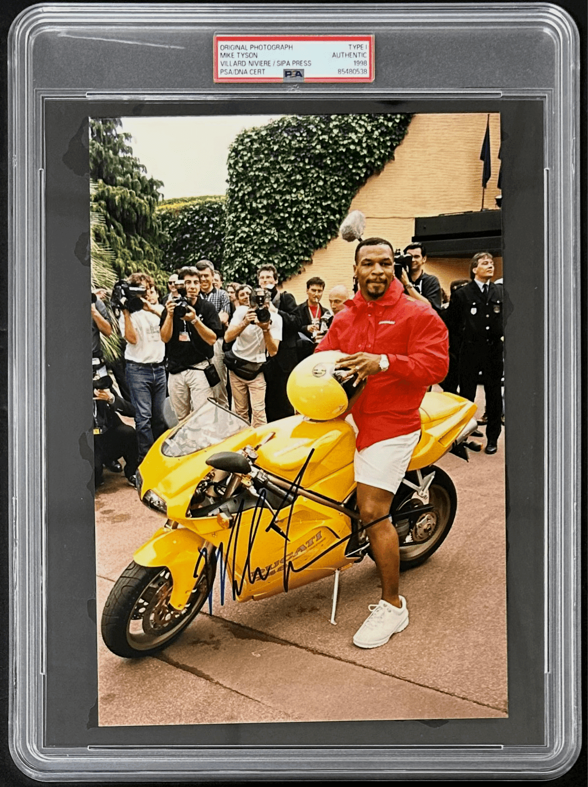 Mike Tyson Signed Original 1998 Type 1 Photograph PSA/DNA 10th World Music Award Mike Tyson Photo mike-tyson-original-1998-type-1, supplier stock photo