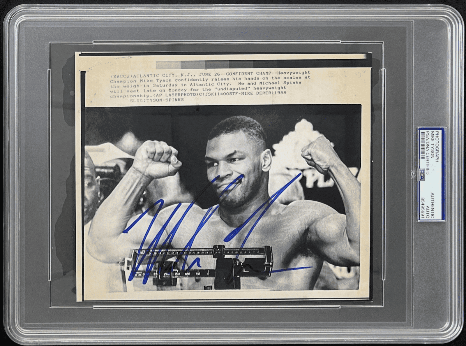 Mike Tyson Signed 1988 Type 3 Photograph PSA/DNA Weigh In Michael Spinks Fight Mike Tyson Photo mike-tyson-1988-type-3-photograph, supplier stock photo