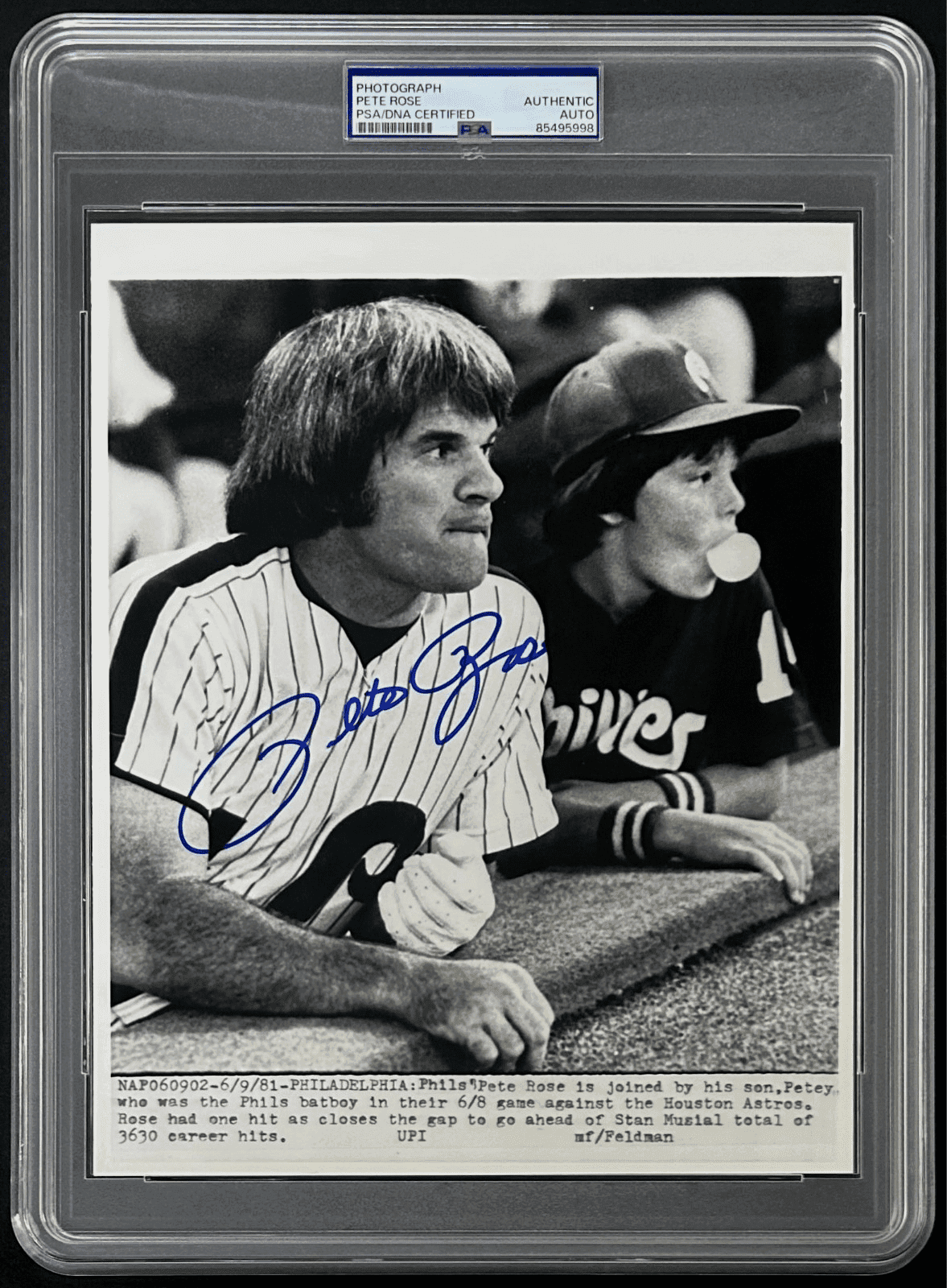Pete Rose Signed 1981 Type 3 Photograph PSA/DNA Pete with Pete Rose Jr. Phillies Pete Rose Photo pete-rose-1981-type-3-photograph, Philadelphia Phillies, supplier stock photo