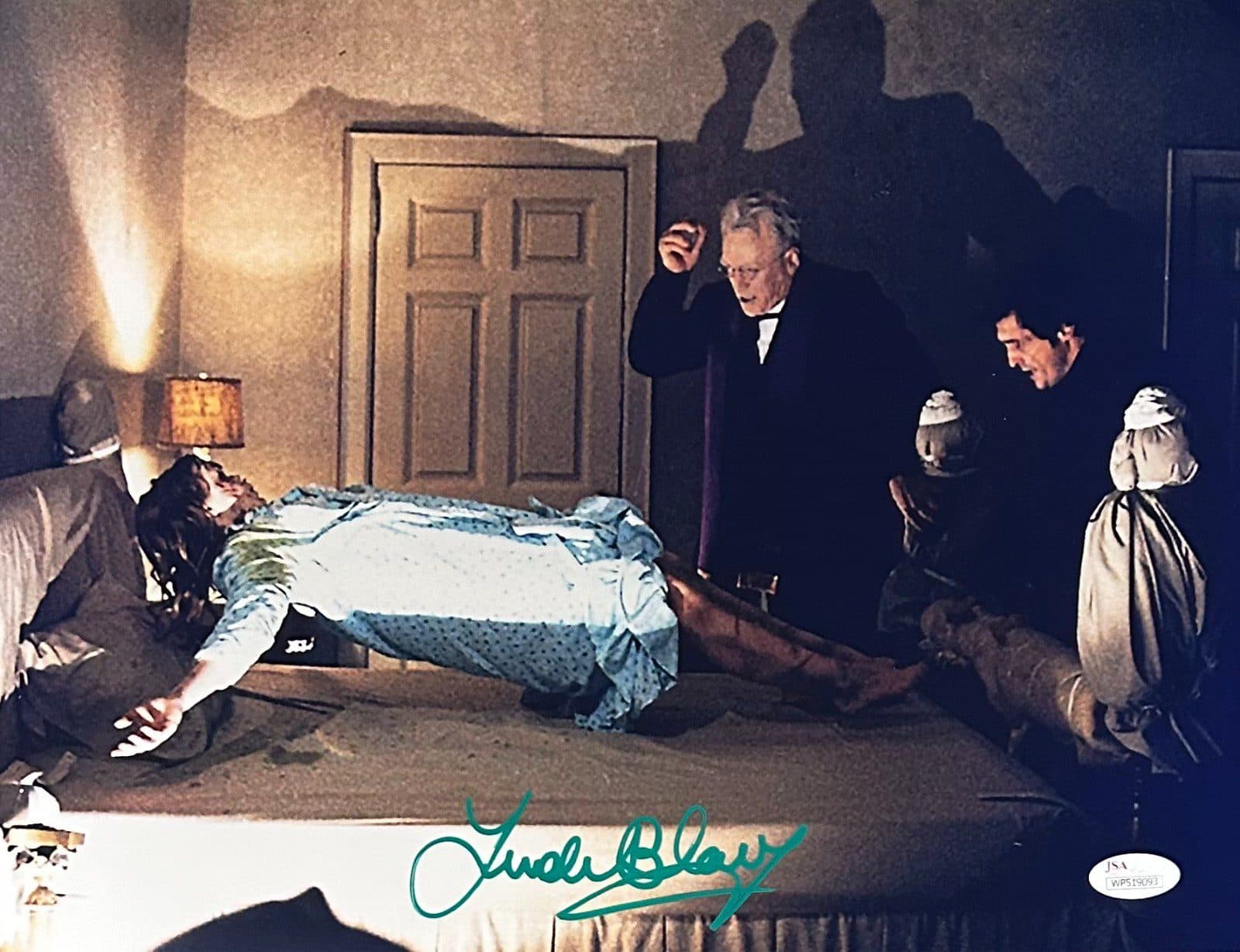 LINDA BLAIR Autographed 11×14 Photo JSA AUTHENTICATED THE EXORCIST Linda Blair Photo 11x14-linda-blair-11-14-exorcist, supplier stock photo