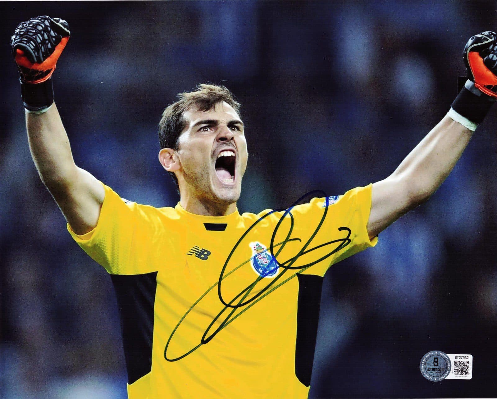 IKER CASILLAS AUTOGRAPHED 8×10 BECKETT BT27932 REAL MADRID SPAIN Iker Casillas Other 8x10-bt27932, Real Madrid, supplier stock photo