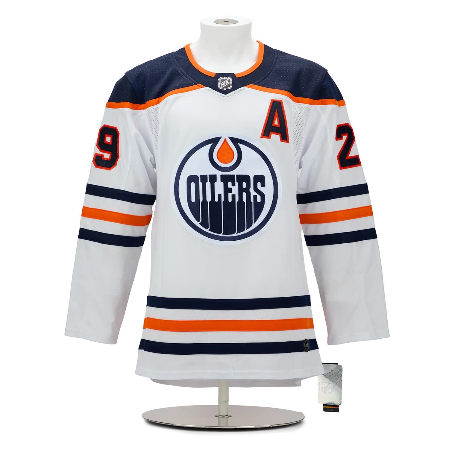 Leon Draisaitl Edmonton Oilers Signed 2020 Hart White adidas Jersey #3/29 Leon Draisaitl Jersey leon-draisaitl-2020-hart-white-adidas, Edmonton Oilers, view 2, supplier stock photo