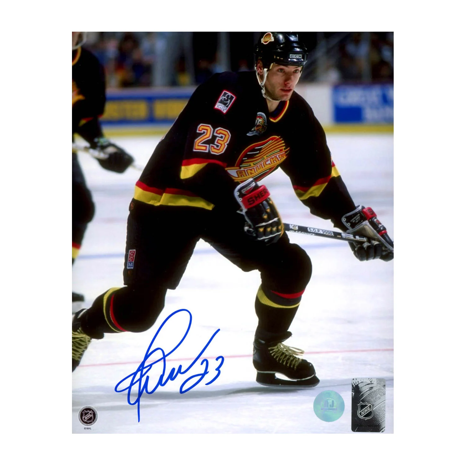 Martin Gelinas Autographed Vancouver Canucks Game Action 8x10 Photo Martin Gelinas Photo 8x10-game-action, Vancouver Canucks, supplier stock photo