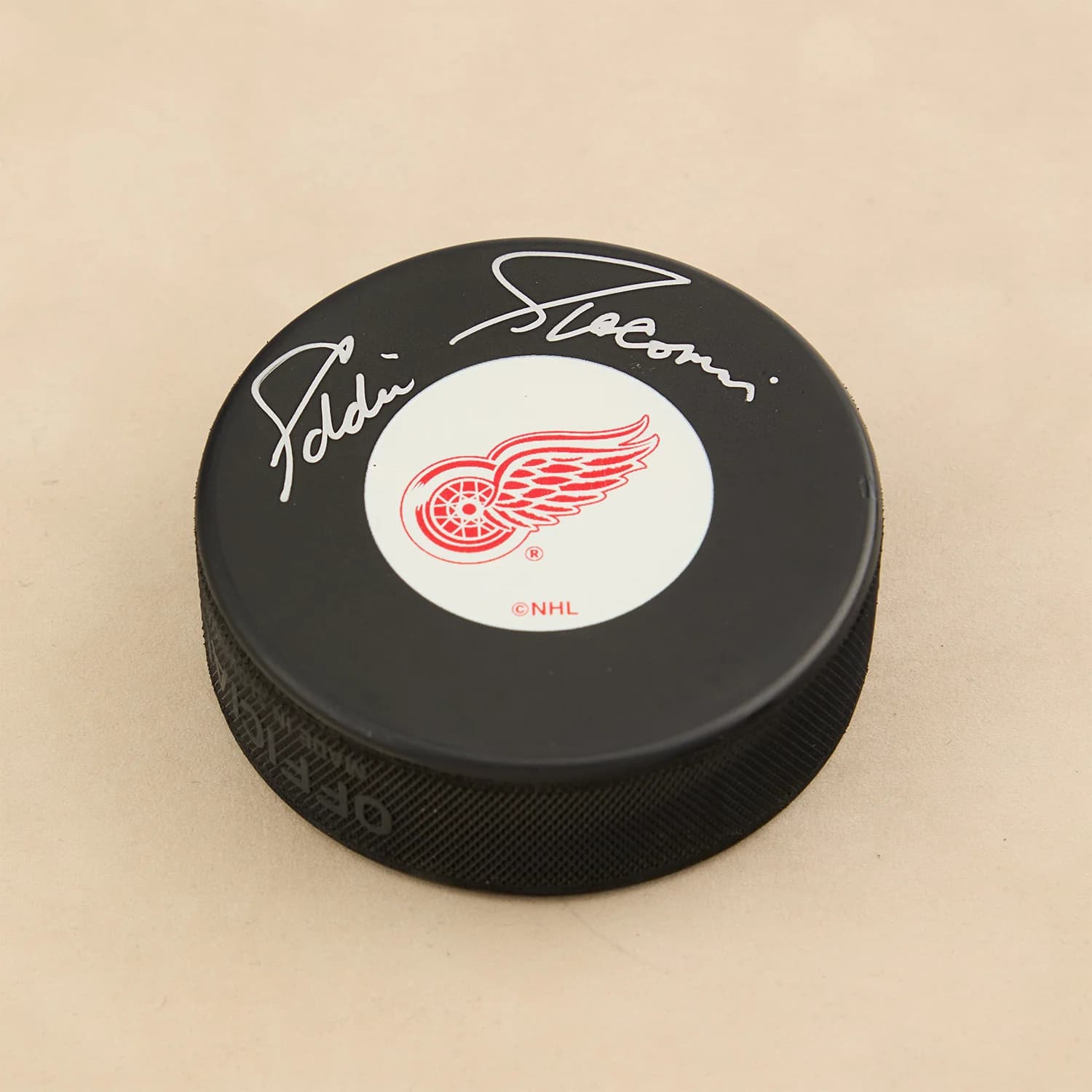 Eddie Giacomin Autographed Detroit Red Wings Hockey Puck Eddie Giacomin Puck eddie-giacomin-hockey, Detroit Red Wings, supplier stock photo