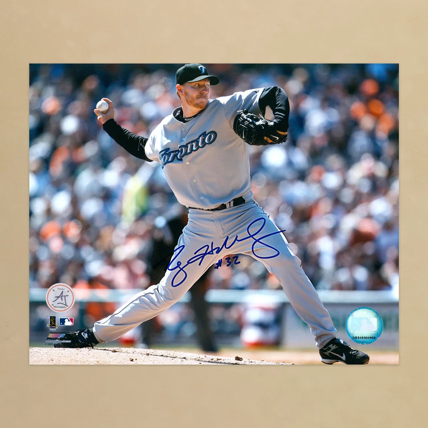 Roy Halladay Autographed Toronto Blue Jays Pitching 8x10 Photo Roy Halladay Photo 8x10-roy-halladay-toronto-blue-jays-pitching, supplier stock photo