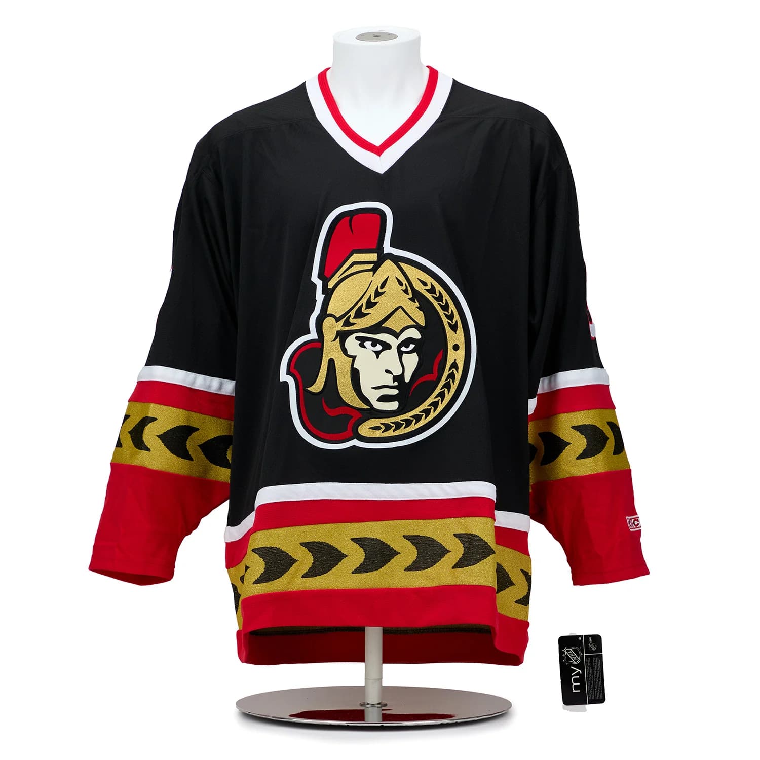 Dominik Hasek Autographed Ottawa Senators Vintage CCM Jersey Dominik Hasek Jersey dominik-hasek-ottawa-senators-vintage-ccm, Ottawa Senators, view 2, supplier stock photo