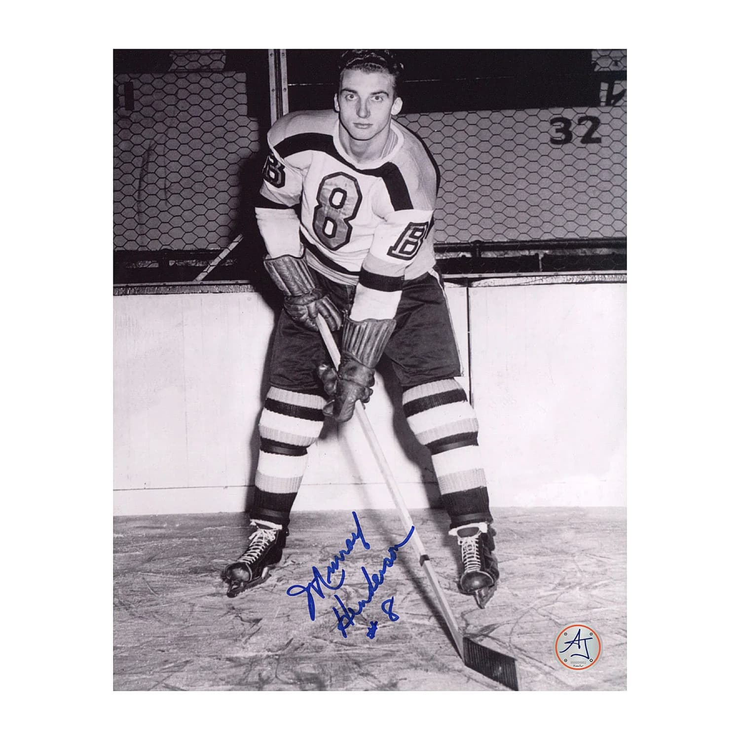 Murray Henderson Autographed Boston Bruins Black and White 8x10 Photo Murray Henderson Photo 8x10-black-white, Boston Bruins, supplier stock photo