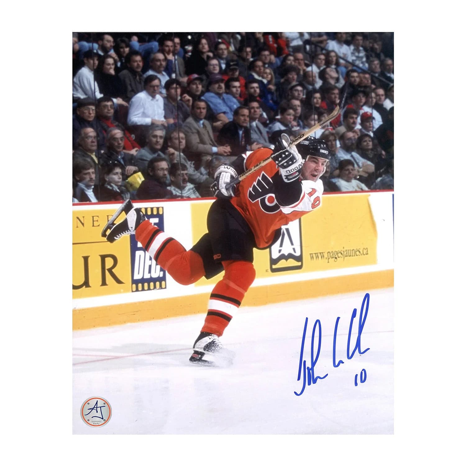 John Leclair Autographed Philadelphia Flyers Shooting 8x10 Photo John LeClair Photo 8x10-shooting, Philadelphia Flyers, supplier stock photo