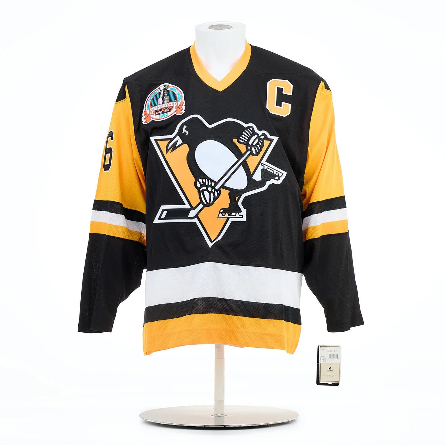 Mario Lemieux Autographed Pittsburgh Penguins Vintage CCM Jersey Mario Lemieux Jersey vintage-ccm, Pittsburgh Penguins, view 2, supplier stock photo
