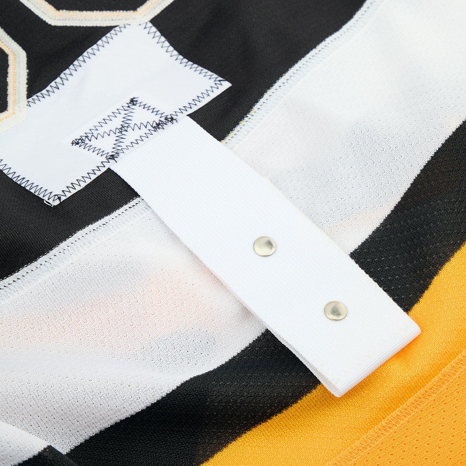 Mario Lemieux Autographed Pittsburgh Penguins Vintage CCM Jersey Mario Lemieux Jersey vintage-ccm, Pittsburgh Penguins, view 4, supplier stock photo