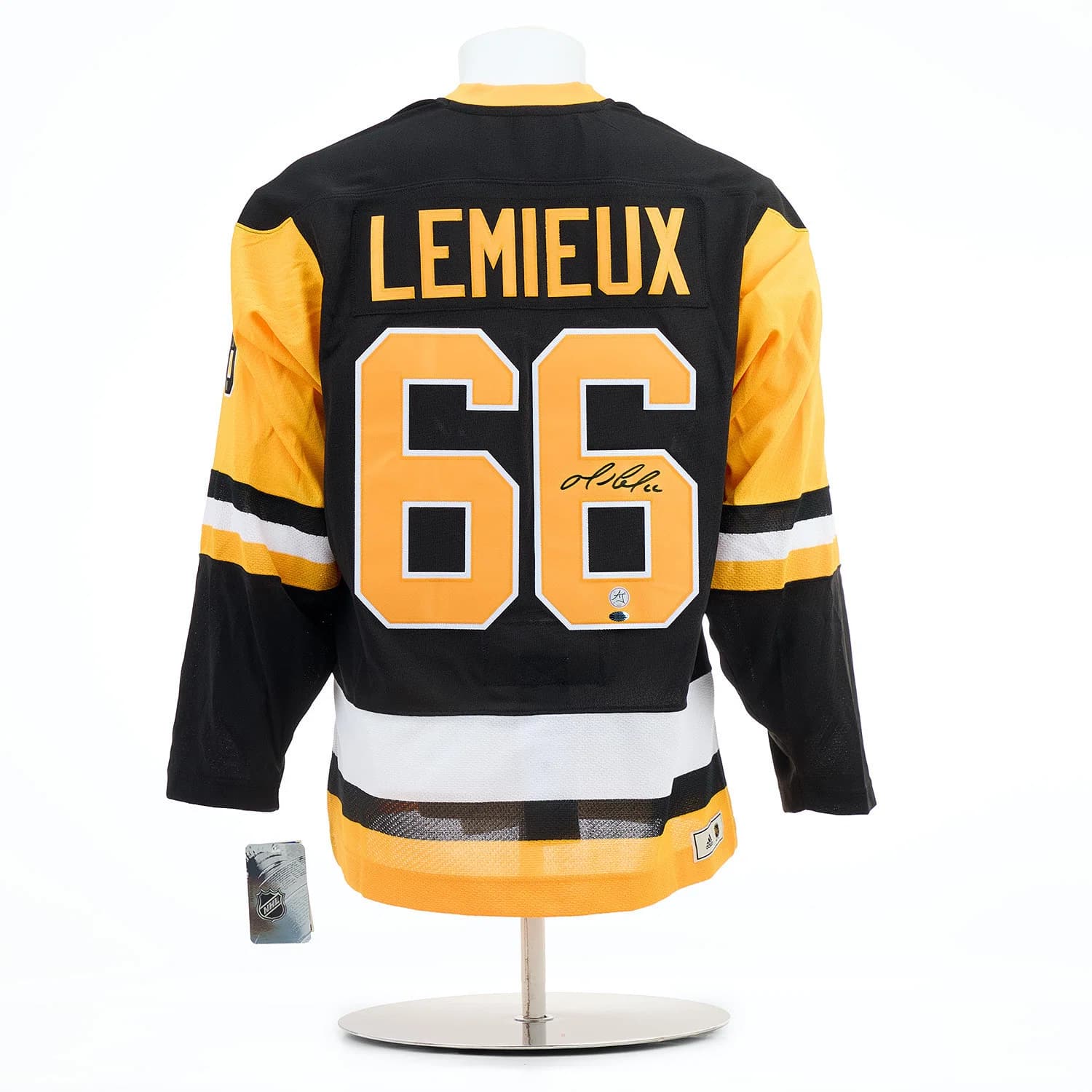Mario Lemieux Autographed Pittsburgh Penguins Vintage CCM Jersey Mario Lemieux Jersey vintage-ccm, Pittsburgh Penguins, supplier stock photo