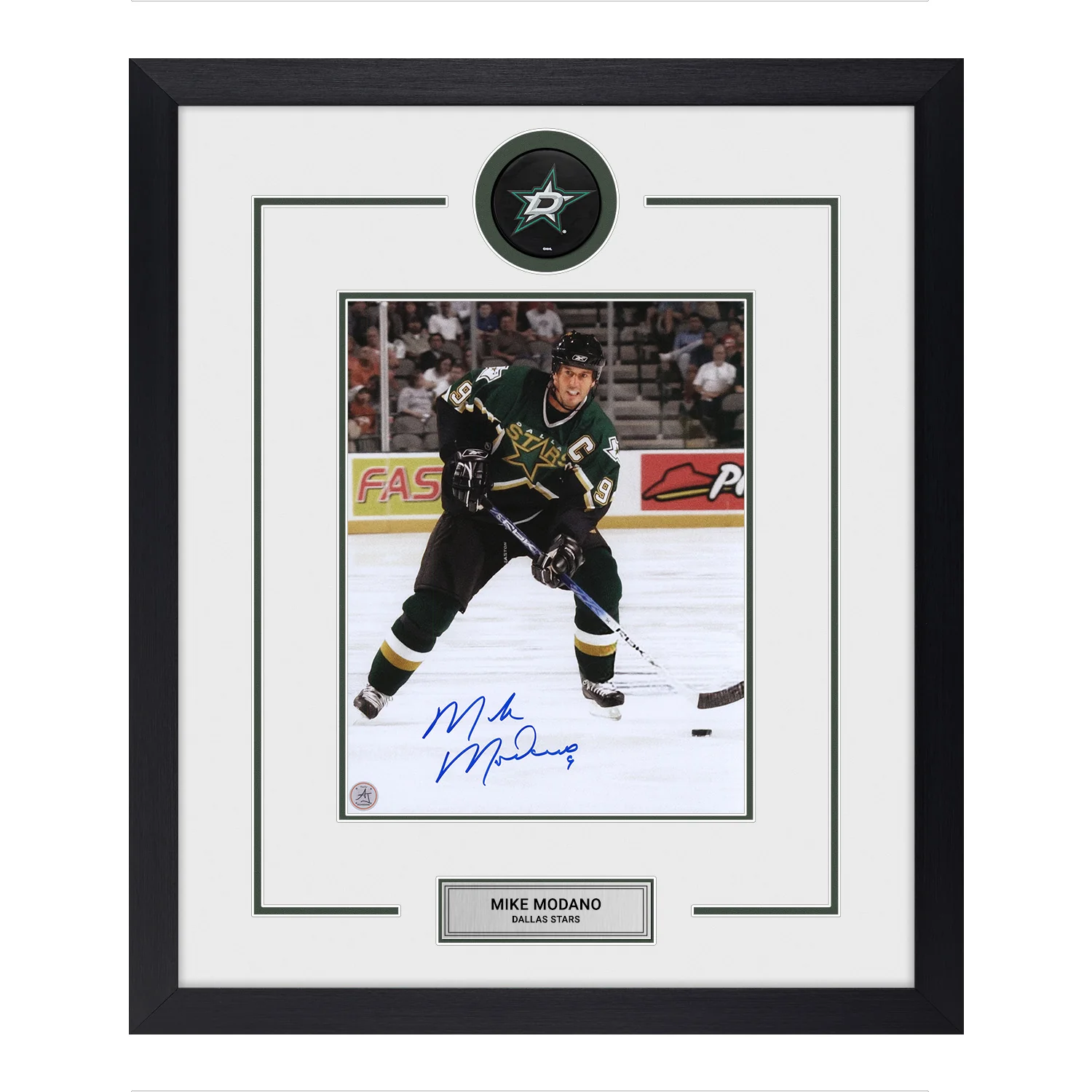 Mike Modano Signed Dallas Stars Puck Logo 22x26 Frame Mike Modano Puck 22x26-logo-frame, Dallas Stars, supplier stock photo