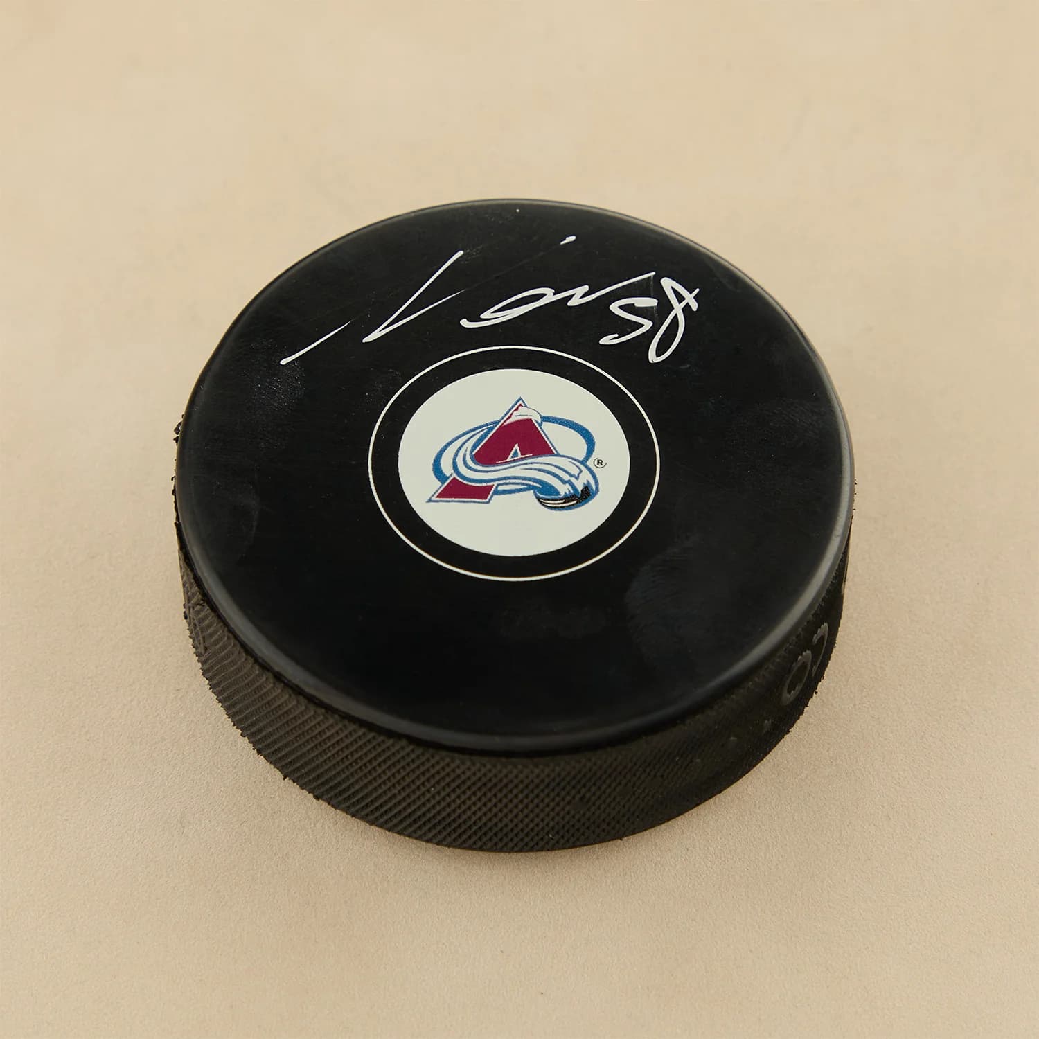Martin Necas Autographed Colorado Avalanche Hockey Puck (Flawed) Martin Necas Puck martin-necas-colorado-avalanche-hockey-flawed, Colorado Avalanche, supplier stock photo