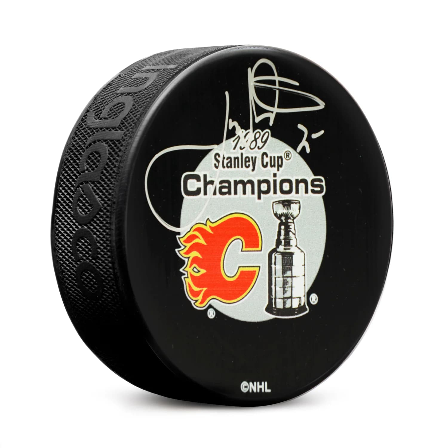 Joe Nieuwendyk Signed Calgary Flames 1989 Stanley Cup Puck Joe Nieuwendyk Puck 1989-stanley-cup, Calgary Flames, supplier stock photo
