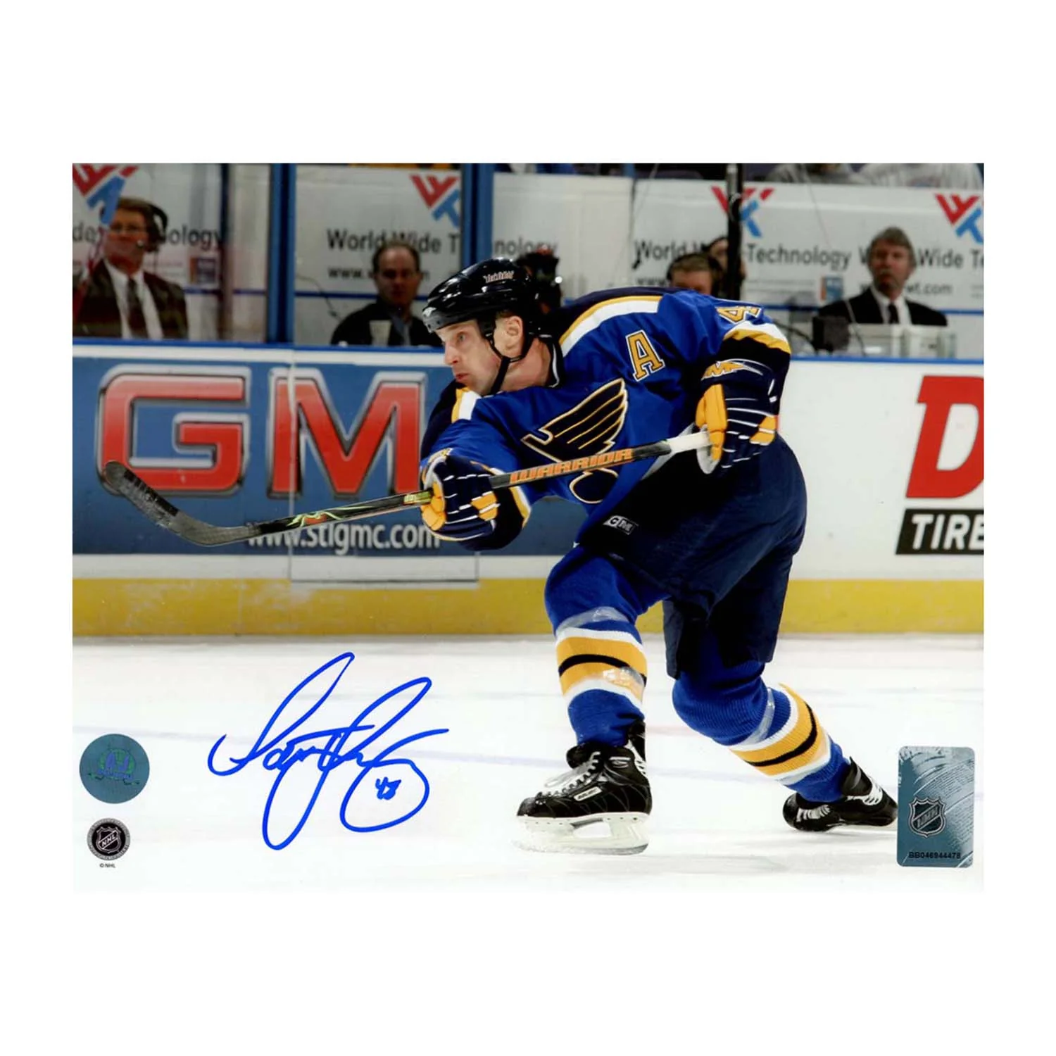 Scott Young Autographed St Louis Blues Shooting 8x10 Photo Scott Young Photo 8x10-shooting, St. Louis Blues, supplier stock photo