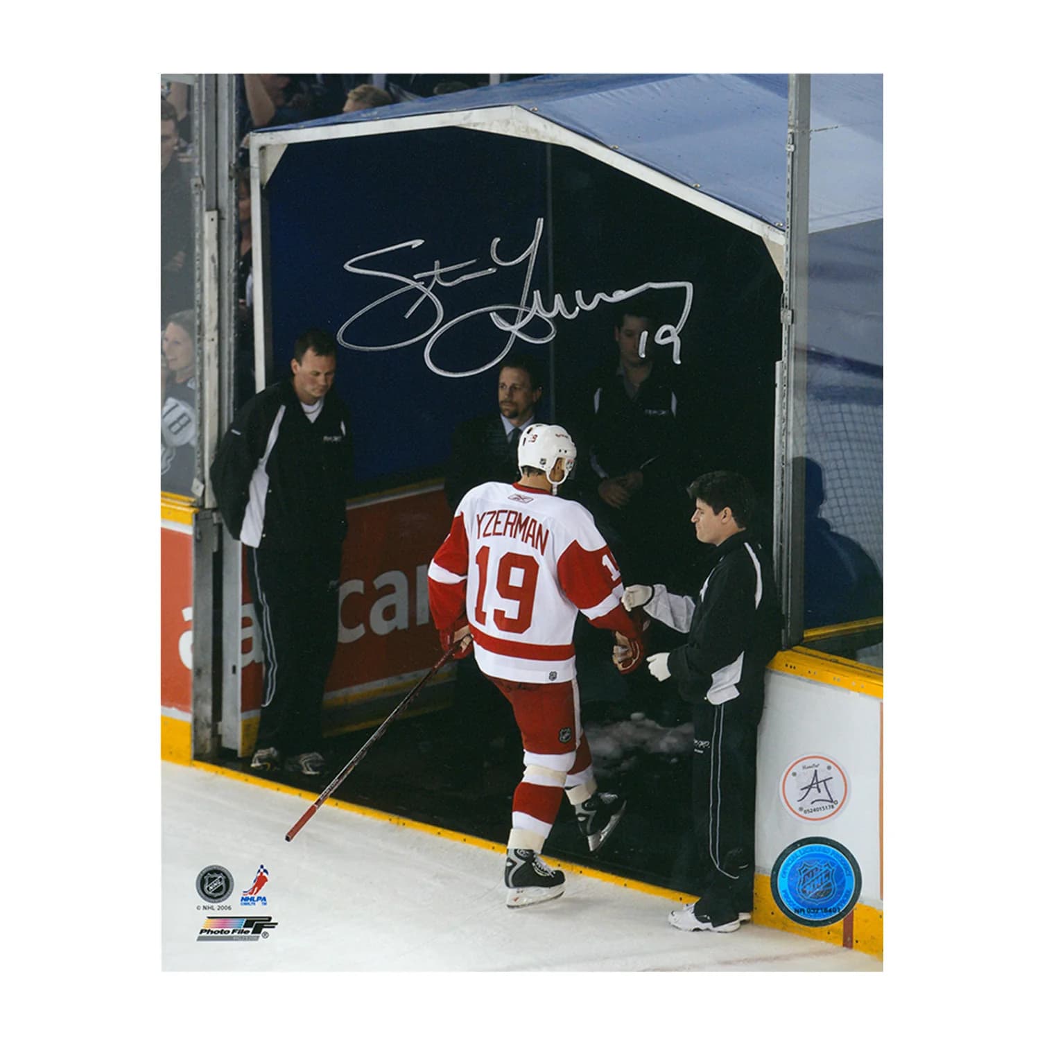 Steve Yzerman Autographed Detroit Red Wings Last Step 8x10 Photo Steve Yzerman Photo 8x10-last-step, Detroit Red Wings, supplier stock photo