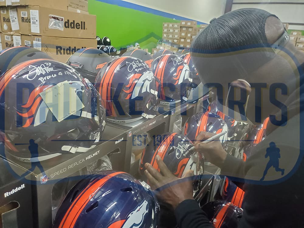 Terrell Davis Signed Denver Broncos Speed Full Size NFL Helmet with “Bronco 4 Life” Inscription Terrell Davis Helmet terrell-davis-denver-broncos-speed-full, Denver Broncos, view 2, supplier stock photo