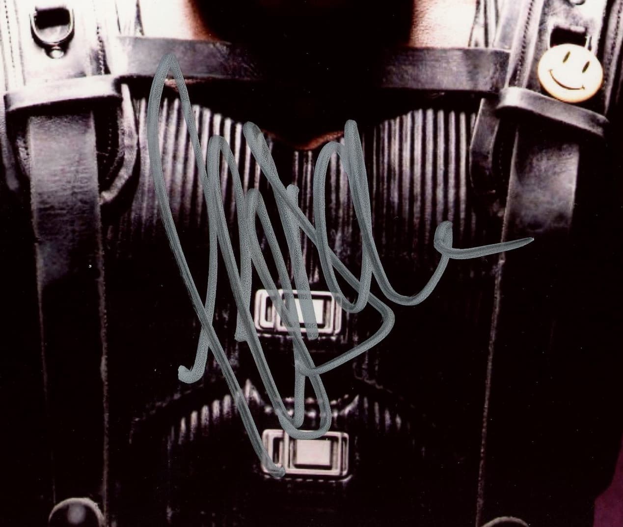 Jeffrey Dean Morgan Signed Watchmen Unframed 8×10 Photo – The Comedian Jeffrey Dean Morgan Photo 8x10-jeffrey-dean-morgan-watchmen-unframed-8, view 2, supplier stock photo