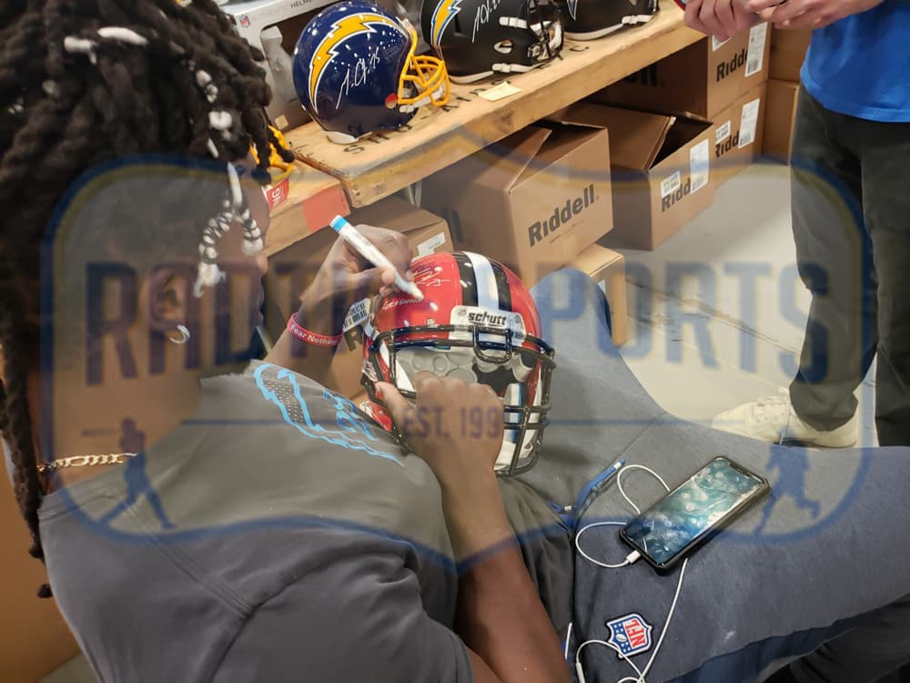 Melvin Gordon Signed Wisconsin Badgers Schutt Authentic Red & Black NCAA Helmet with “On Wisconsin” Inscription Melvin Gordon Helmet melvin-gordon-wisconsin-badgers-schutt-red, Wisconsin Badgers, view 2, supplier stock photo