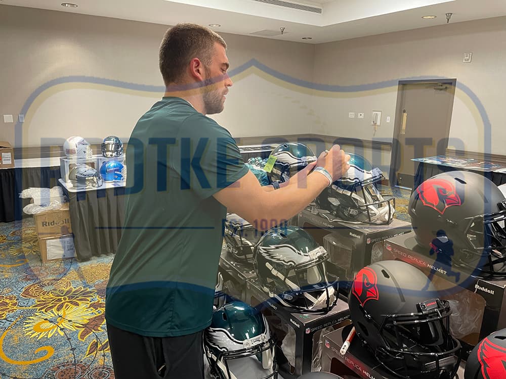 Zach Ertz Signed Philadelphia Eagles Speed Full Size NFL Helmet Zach Ertz Helmet zach-ertz-philadelphia-eagles-speed-full, Philadelphia Eagles, view 2, supplier stock photo