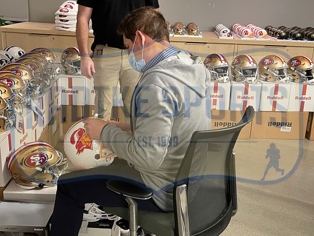Steve Young Signed Tampa Bay Buccaneers Throwback Authentic White NFL Helmet Steve Young Helmet steve-young-tampa-bay-buccaneers-throwback, view 2, supplier stock photo