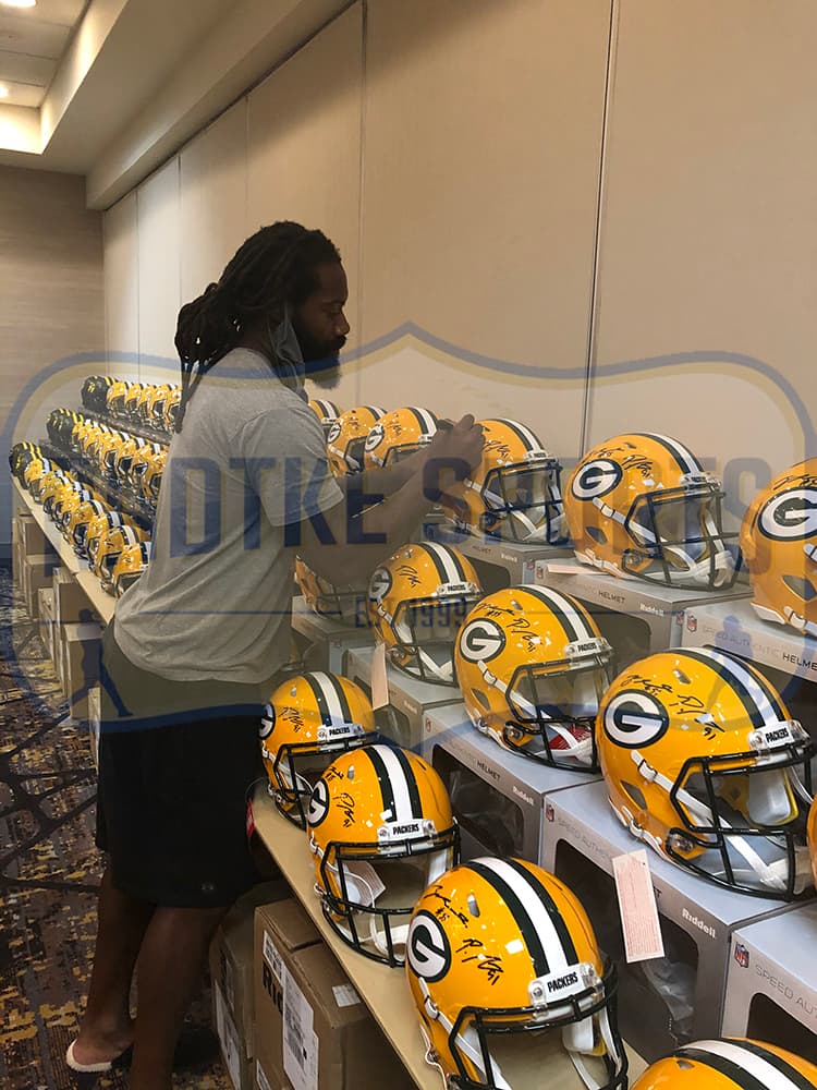 Za’Darius Smith Signed Green Bay Packers Speed Authentic NFL Helmet Za’Darius Smith Helmet zadarius-smith-green-bay-packers-speed, Green Bay Packers, view 2, supplier stock photo