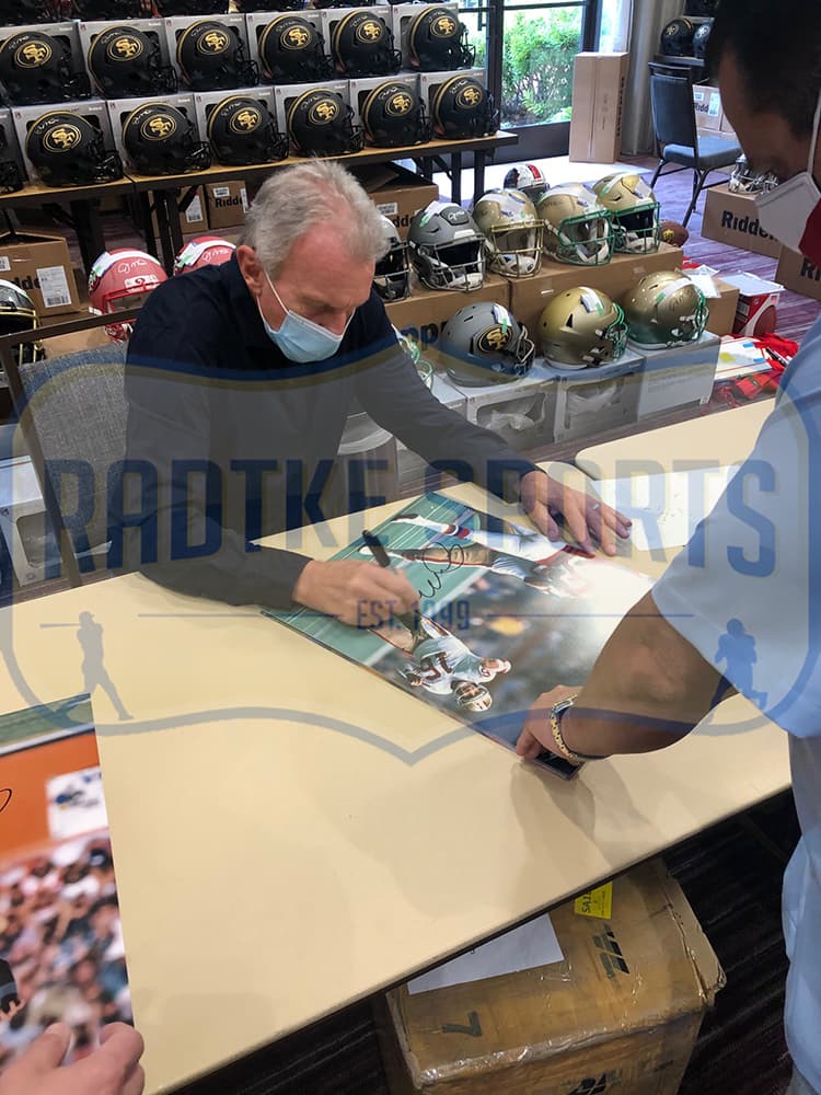 Joe Montana Signed San Francisco 49ers Unframed 16×20 NFL Photo – White Jersey Throwing Joe Montana Jersey 16x20-joe-montana-san-francisco-49ers-unframed, San Francisco 49ers, view 3, supplier stock photo