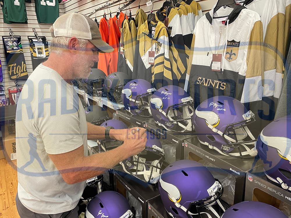 Brett Favre Signed Minnesota Vikings Speed Full Size NFL Helmet Brett Favre Helmet brett-favre-minnesota-vikings-speed-full, Minnesota Vikings, view 2, supplier stock photo