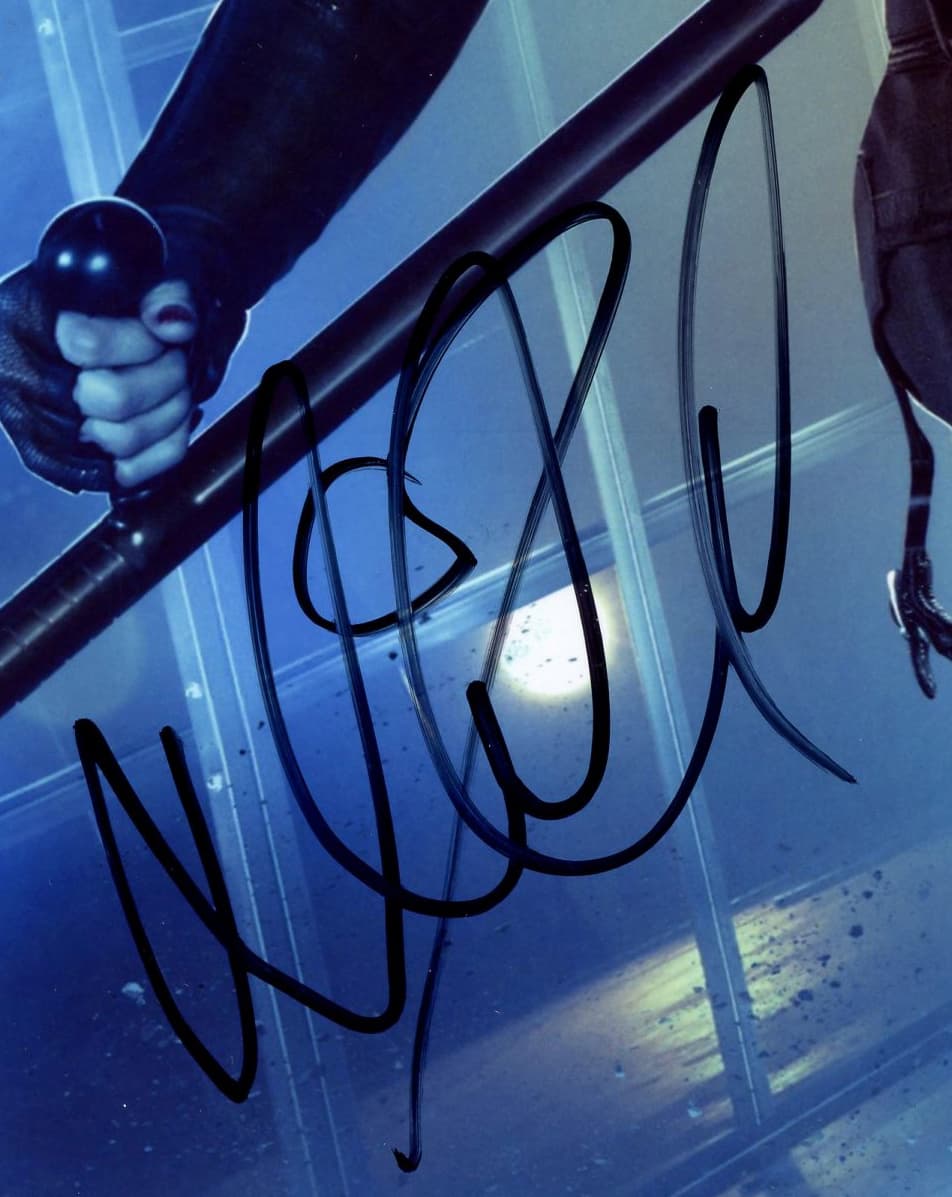 Katie Cassidy Signed Arrow Unframed 8×10 Photo – Blue & Orange Background Katie Cassidy Photo 8x10-katie-cassidy-arrow-unframed-8-10, view 2, supplier stock photo
