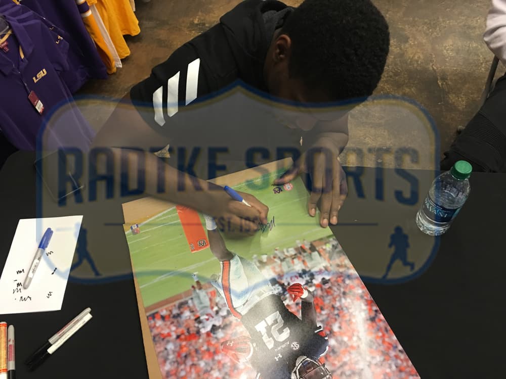 Kerryon Johnson Signed Auburn Tigers NCAA 16×20 Photo – Vertical Kerryon Johnson Photo 16x20-kerryon-johnson-auburn-tigers-ncaa-16, Auburn Tigers, view 3, supplier stock photo