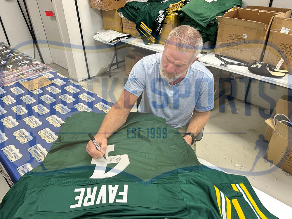 Brett Favre Signed Green Bay Custom Green Jersey Brett Favre Jersey brett-favre-green-bay, Green Bay Packers, view 3, supplier stock photo