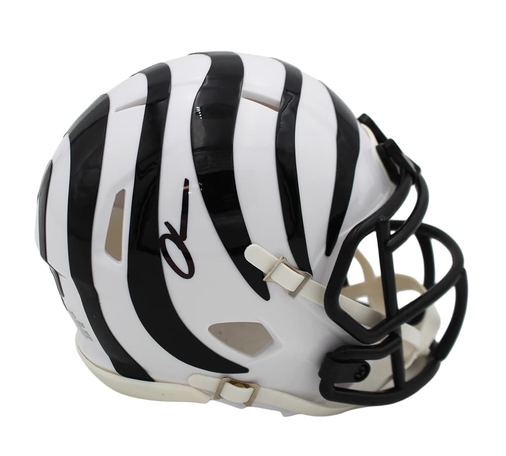 Chad Johnson Signed Cincinnati Bengals Speed Alternate White NFL Mini Helmet Chad Johnson Helmet chad-johnson-cincinnati-bengals-speed-alternate, supplier stock photo