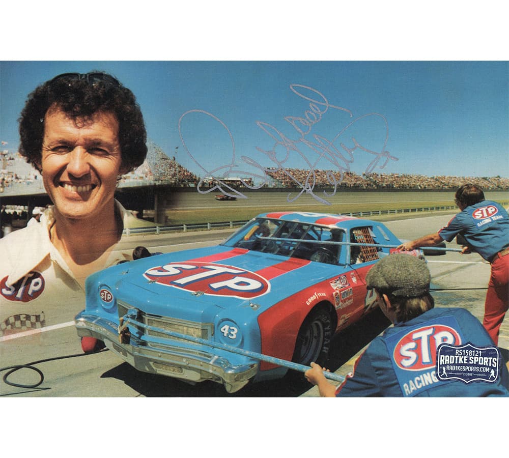 Richard Petty Signed NASCAR Car Being Cleaned Horizontal 5×7.5 Post Card Richard Petty Card richard-petty-nascar-car-being-cleaned, supplier stock photo