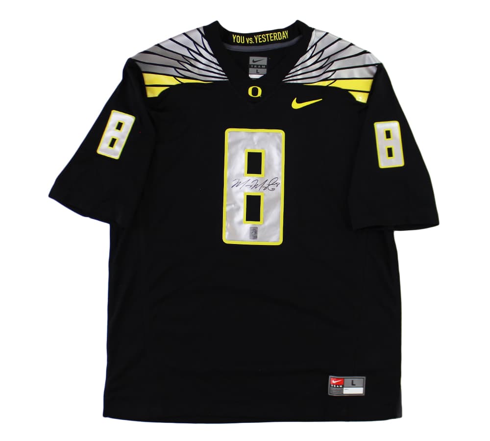 Marcus Mariota Signed Oregon Ducks Nike Limited Black NCAA Jersey Marcus Mariota Jersey marcus-mariota-oregon-ducks-nike-limited, Oregon Ducks, supplier stock photo
