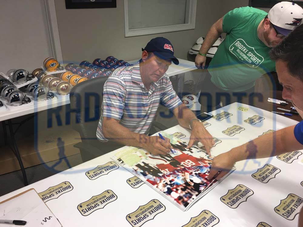 Wesley Walls Signed Ole Miss Rebels 16×20 NCAA Photo – Arms Raised Wesley Walls Photo 16x20-wesley-walls-ole-miss-rebels-16, view 4, supplier stock photo