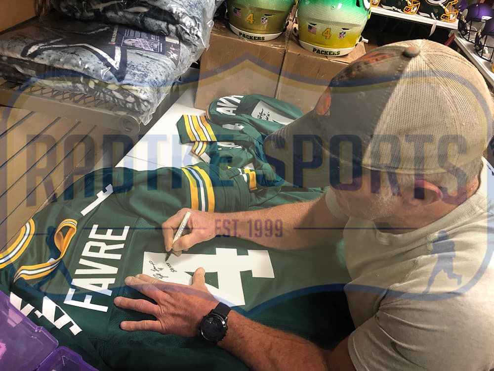 Brett Favre Signed Green Bay Custom Green Jersey with “SB XXXI Champs” Inscription Brett Favre Jersey brett-favre-green-bay-sb-xxxi, Green Bay Packers, view 3, supplier stock photo