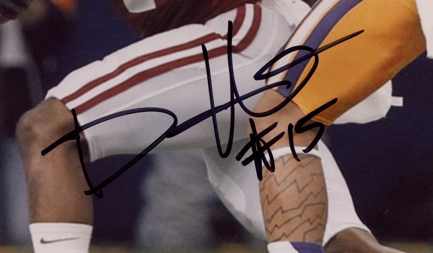 Darius Hanks Signed Alabama Crimson Tide Unframed 8×10 NCAA Photo “Catch Over Honey Badger” Photo 8x10-darius-hanks-alabama-crimson-tide-unframed, Alabama Crimson Tide, view 2, supplier stock photo