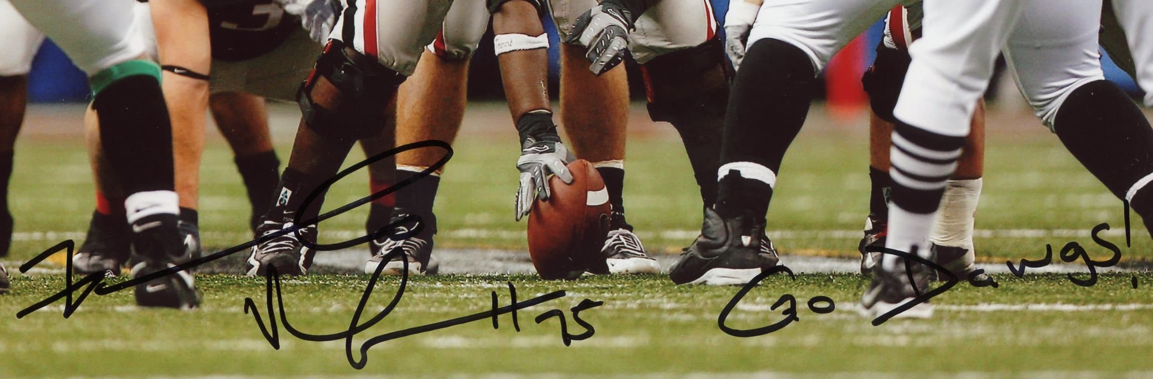 Fernando Valasco Signed Georgia Bulldogs Unframed 8×10 NCAA Photo with “Go Dawgs” Inscription Photo 8x10-fernando-valasco-georgia-bulldogs-unframed, view 2, supplier stock photo